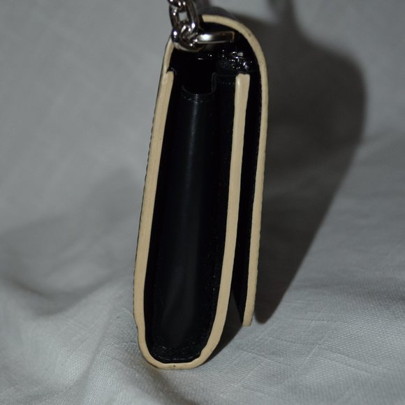 $3800  Louis Vuitton Epi World Tour Twist Chain Wallet Noir Black Crossb… - Picture 8 of 13